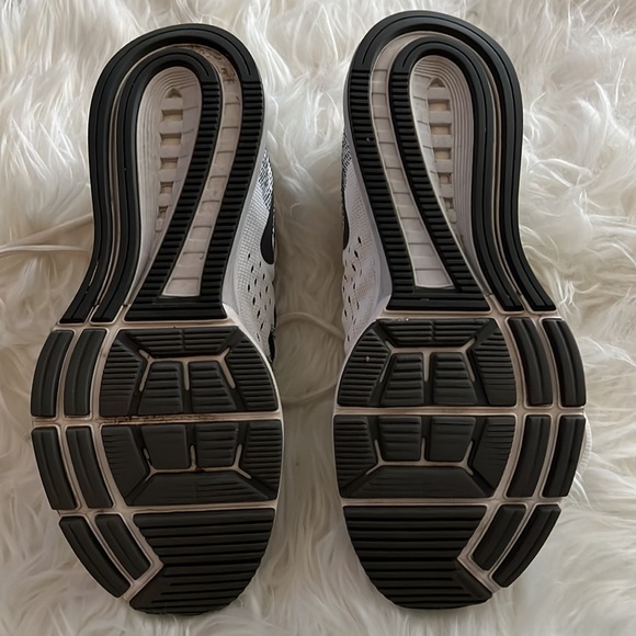 [Nike] Zoom Running Shoes - Picture 6 of 9